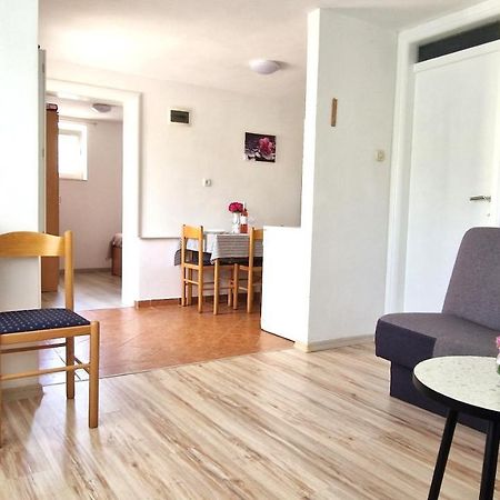 Apartment Jagoda Krk Town Exteriör bild