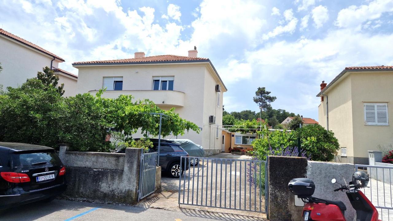Apartment Jagoda Krk Town Exteriör bild